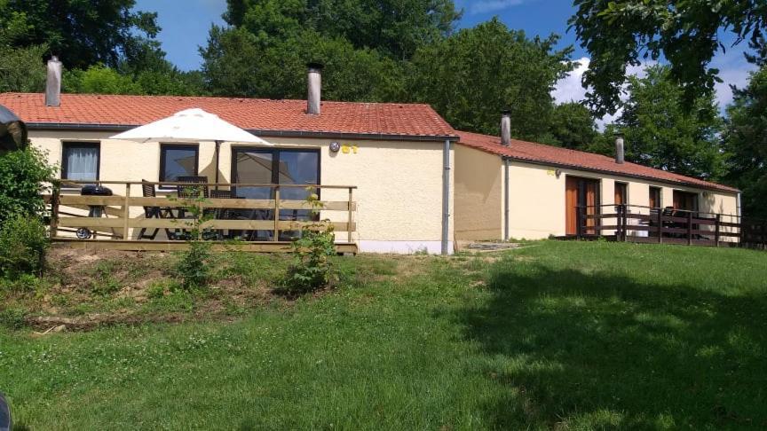 Bungalows Du Lac De Rabais Virton Exterior photo