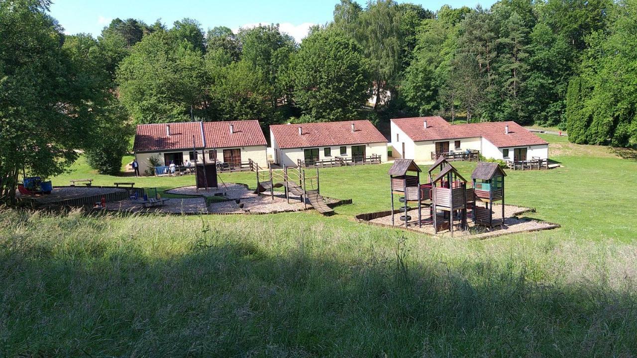 Bungalows Du Lac De Rabais Virton Exterior photo