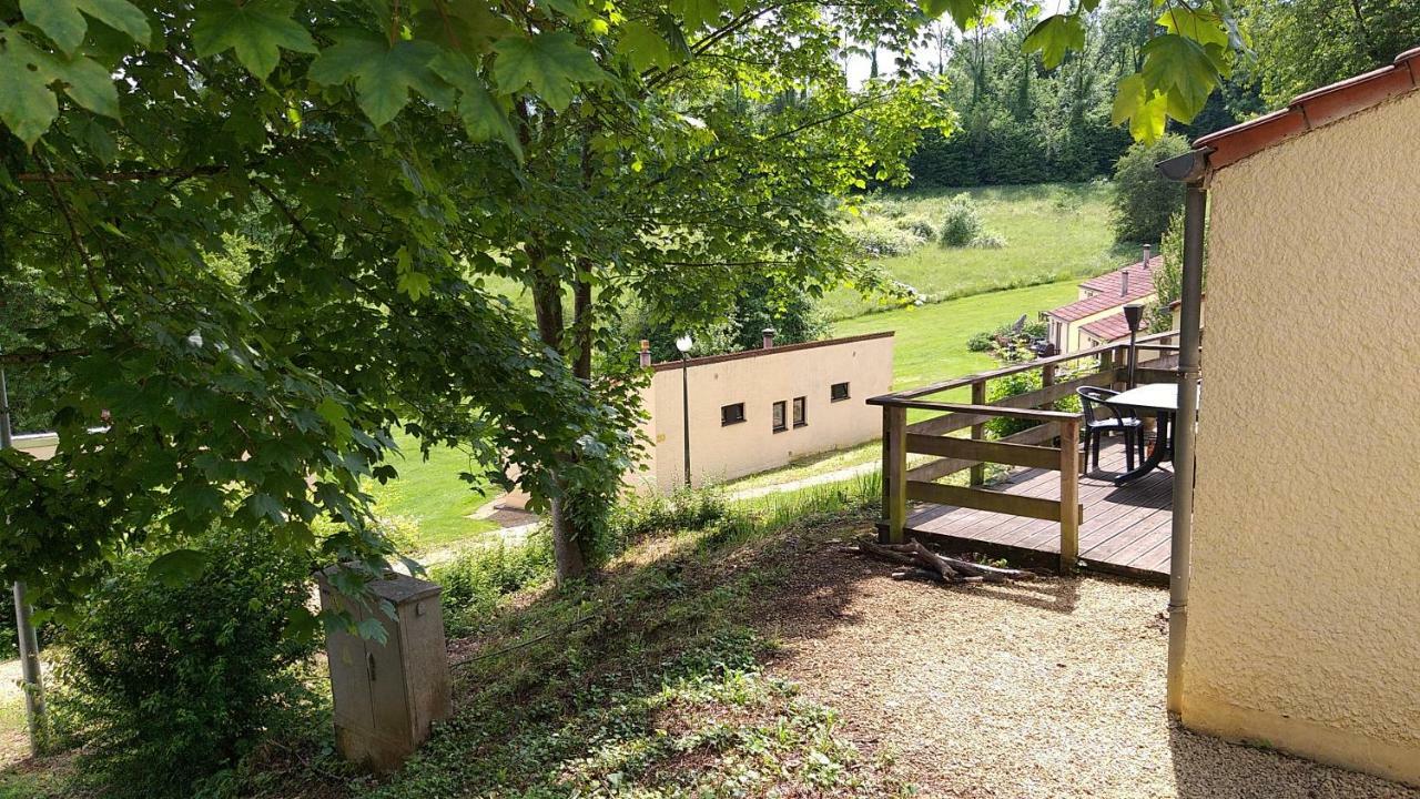 Bungalows Du Lac De Rabais Virton Exterior photo